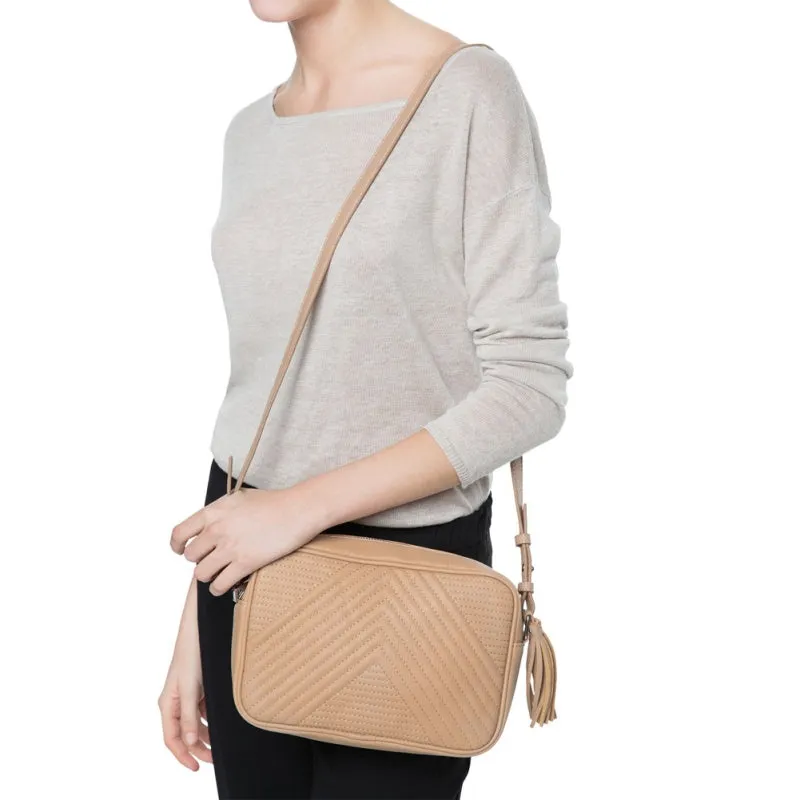 2018 MOJOYCE Small Bag Women Candy Color Tassel Messenger Bags Female Handbag Shoulder Bag Flap Solid Simple Casual Bolsos Mujer