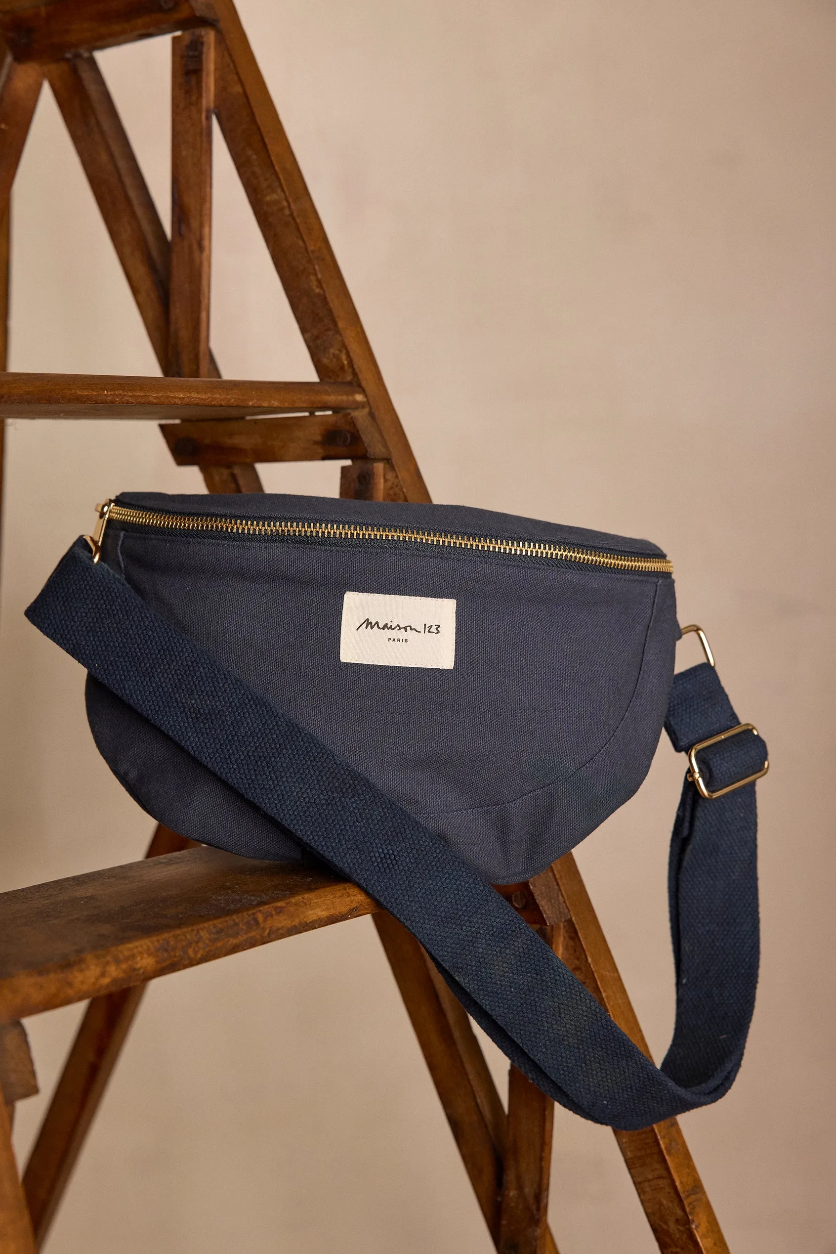 GELINA CHARCOAL FANNYPACK