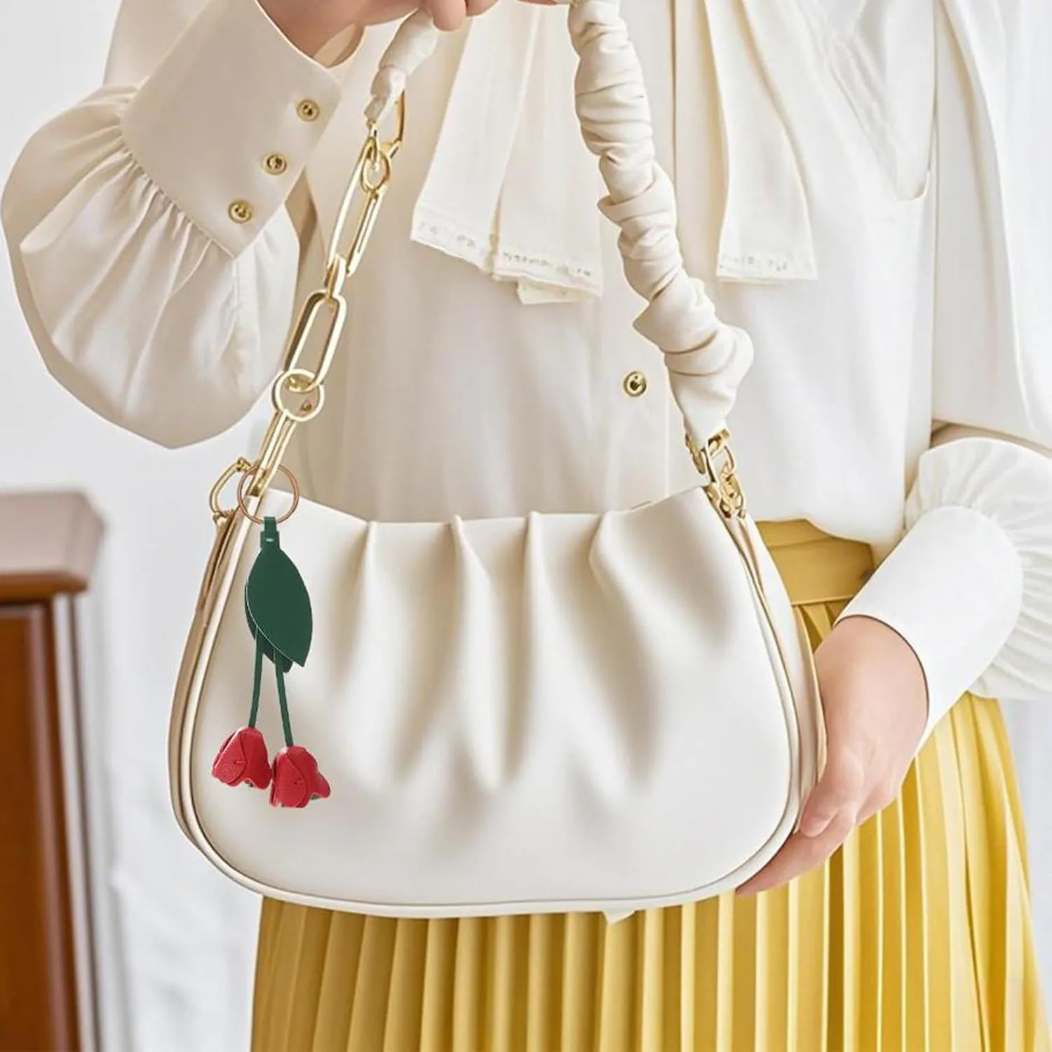 Leather Leaf Flower Keychain, Pu Leather Cute Bohemian Accessory Keychain, Portable Key Ring Charm For Women's Wallet Pendant